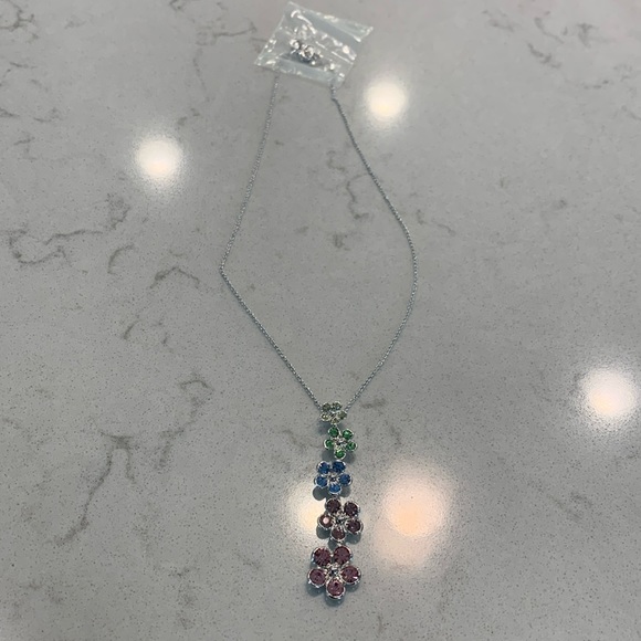 Necklace - Picture 2 of 2